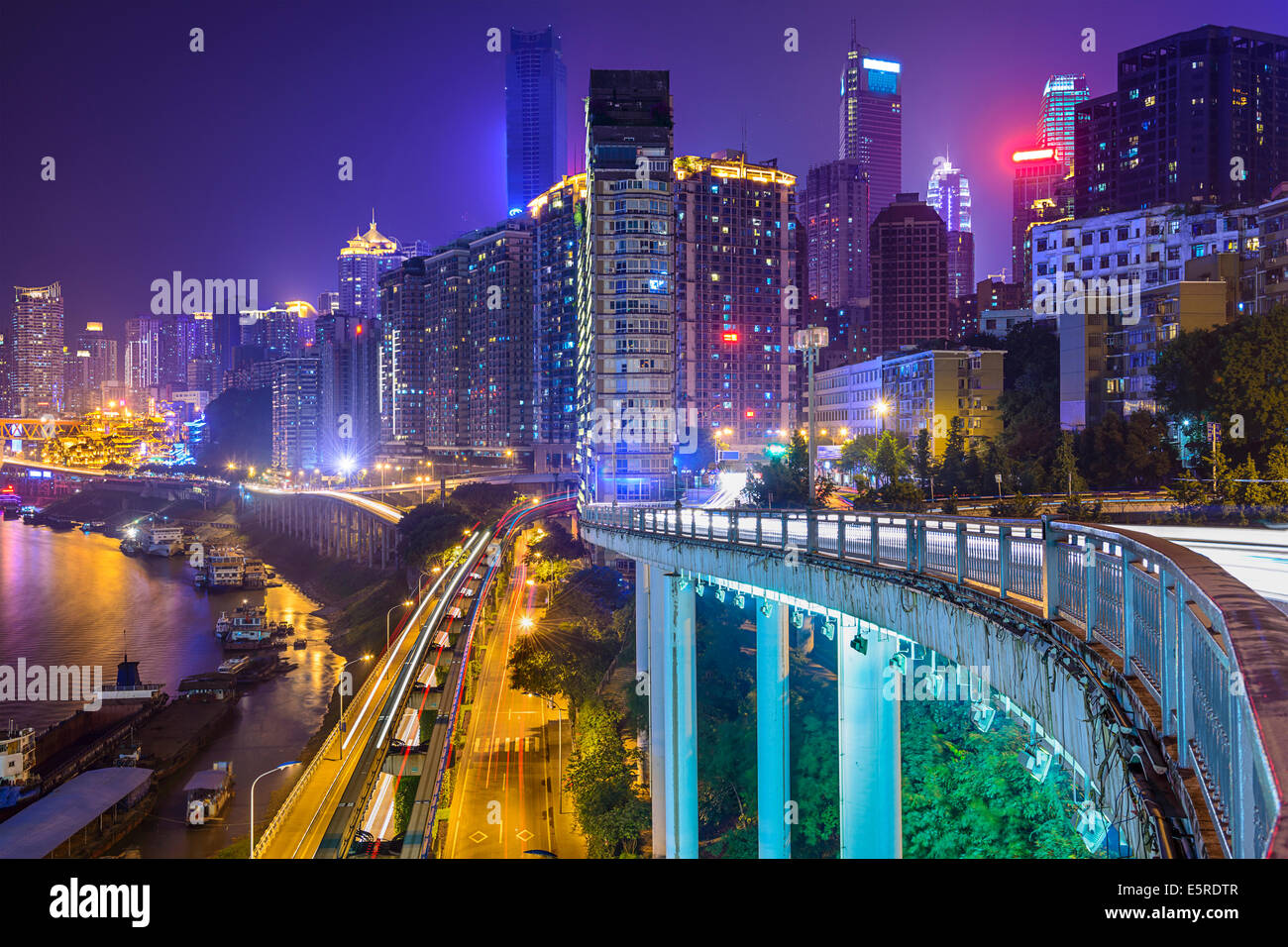 Chongqing Chine Nuit Paysage Urbain Photo Stock Alamy