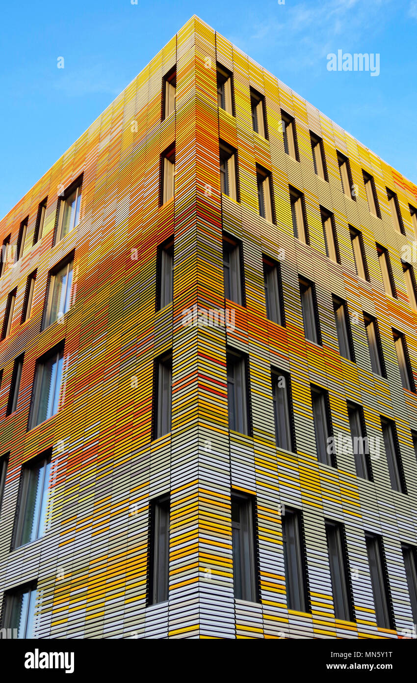 Strasbourg France, bâtiment de couleur vive pour le Centre