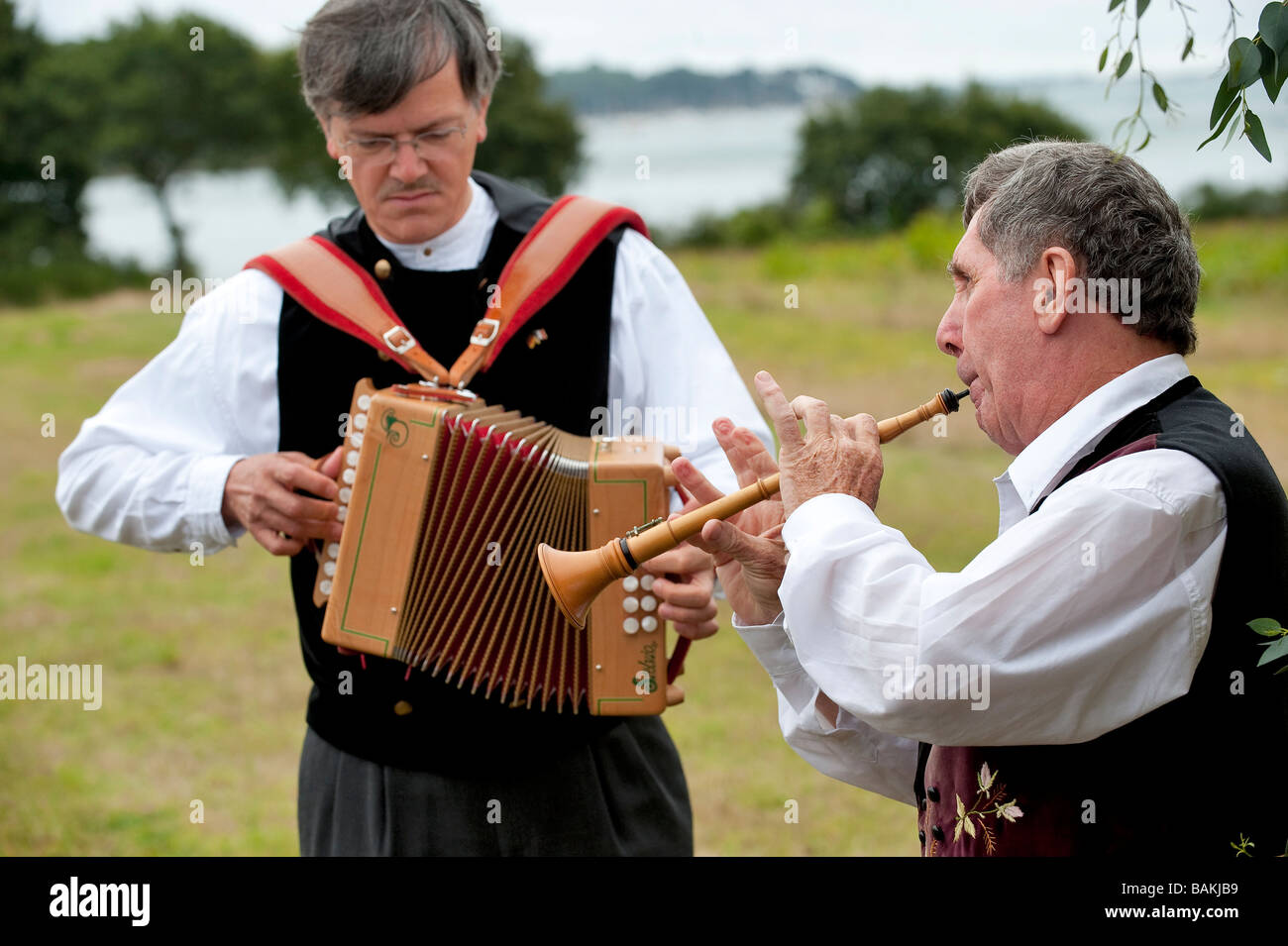 travel bretagne musica